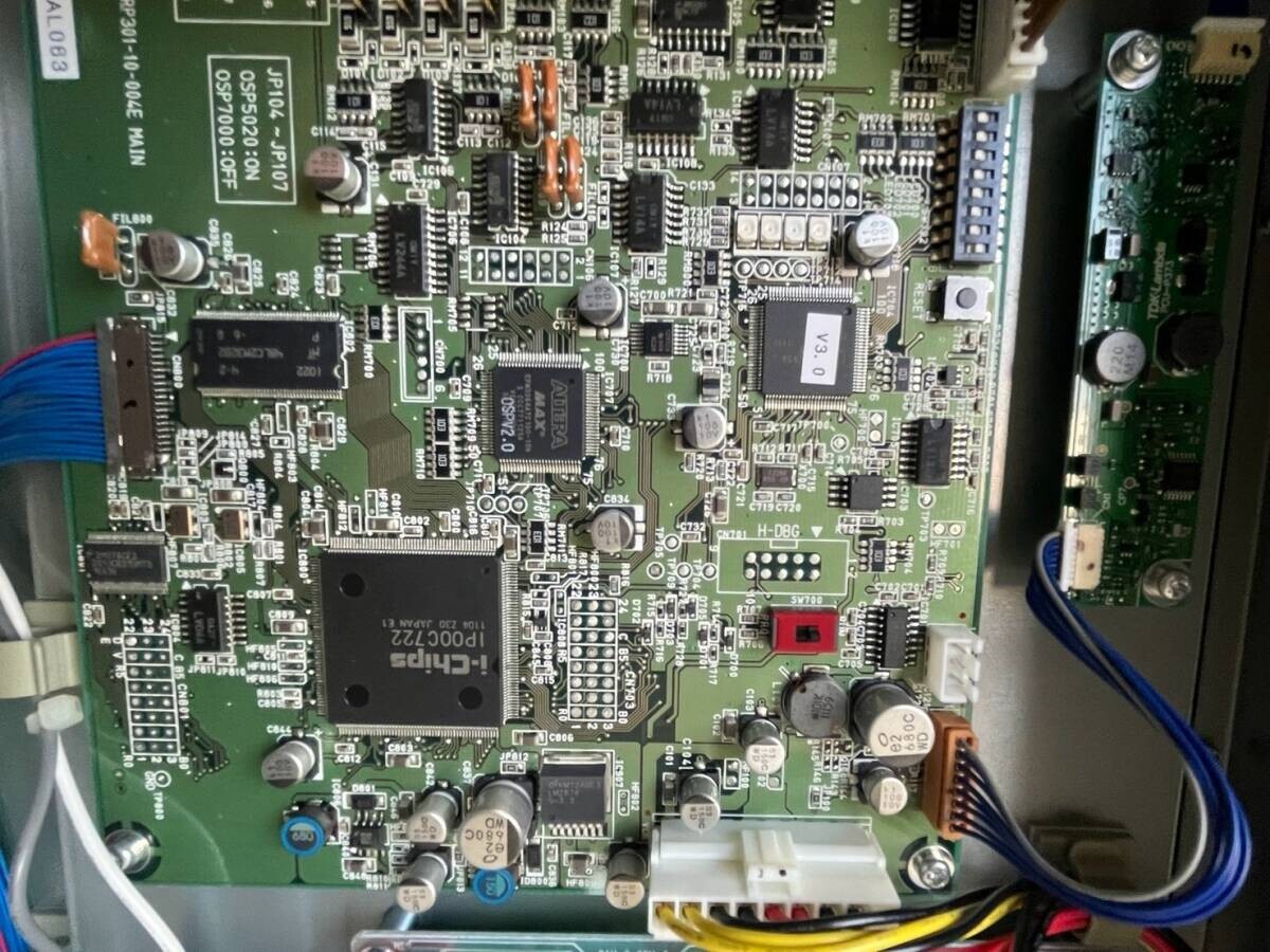 OKUMA E0105-680-004 Operating Panel 7000J Removed From The