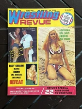 WRESTLING REVUE Magazine - June 1976 - Southern Cal Gal's Exotic Mat Diary