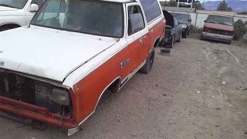 Guardabarros marcador lateral con luz de esquina/estacionamiento montado para camioneta Dodge 150 81-91 Foto 4 de 4