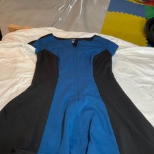 Chaps Aline Black & Blue dress sz 4