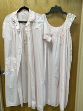 VTG Philmaid Robe Nightgown Housecoat Poly Cotton Blend Size S Lace Detail Pink