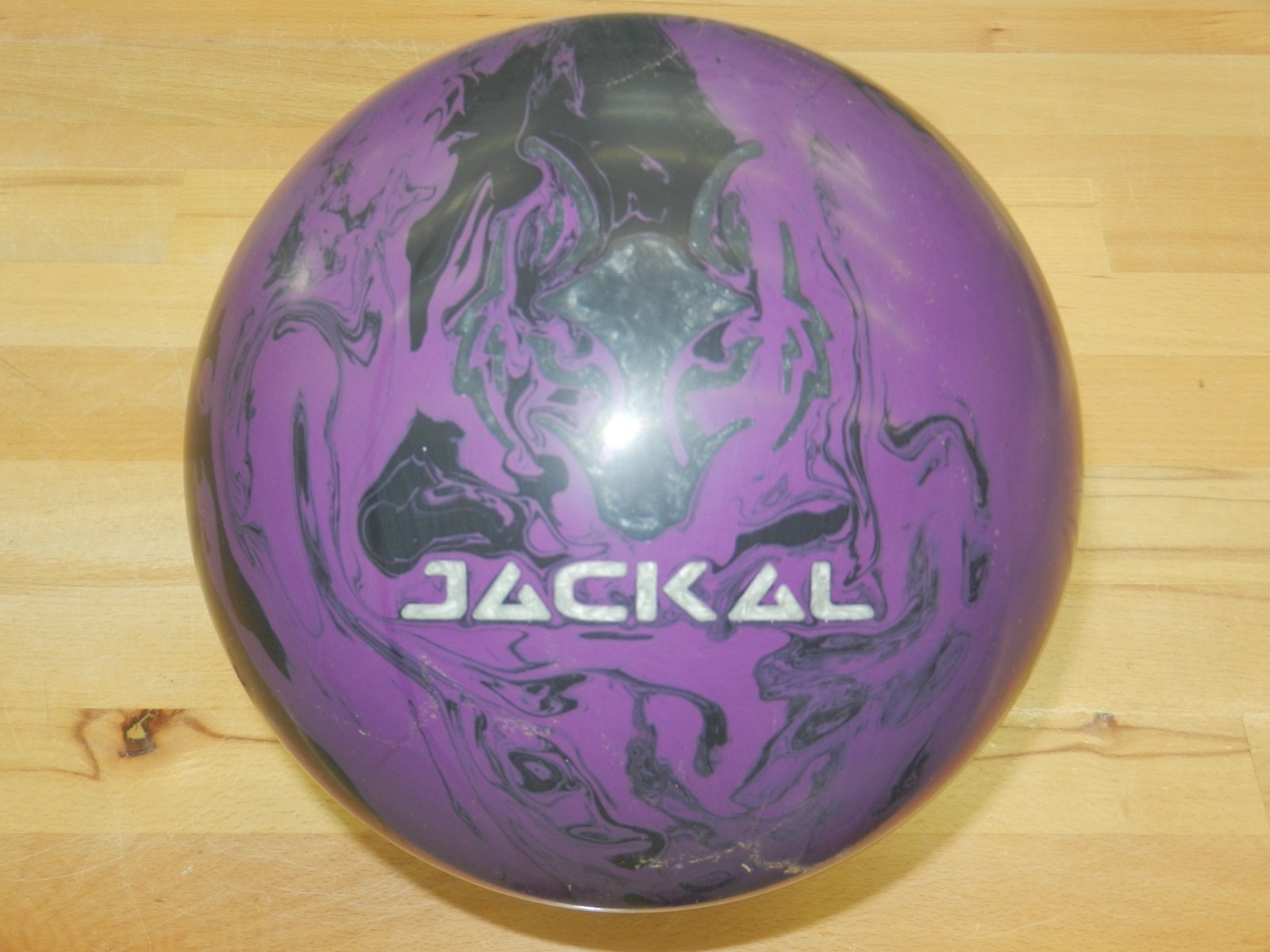 NIB 15# Motiv Jackal Ghost Bowling Ball - 15.3/3.2" Pin/3.40oz TW