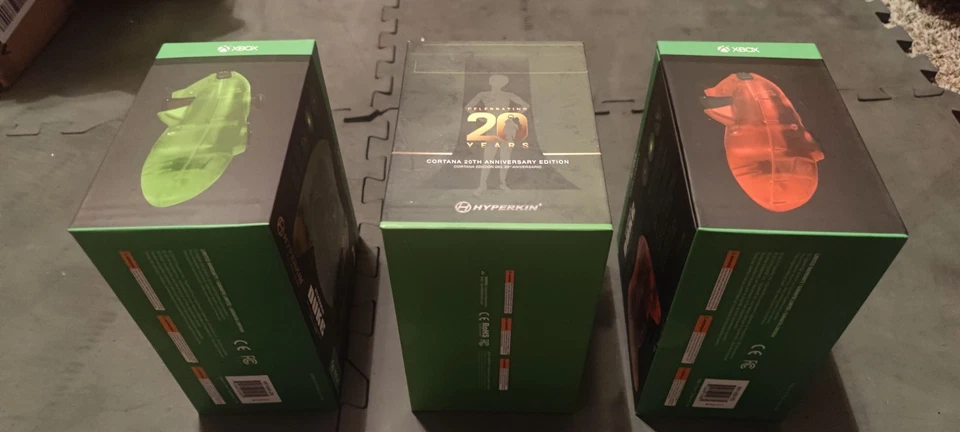 Xbox Hyperkin Duke Controller Set! Green Red & Cortona Limited Edition! Sealed!! - Image 3 of 4