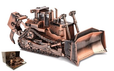 Diecast Master CAT D11T TRACK TYPE TRACTOR COPPER FINISH 1:50