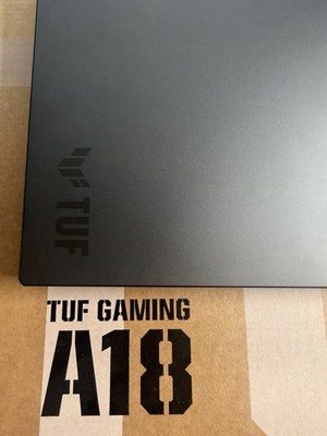 ASUS TUF Gaming A18 18'' Ryzen 7 16GB 1TB SSD RTX 5050 Win11 Grau