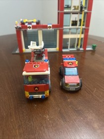 LEGO 2013 RETIRED City Fire Station 60004 Rare Incomplete Set