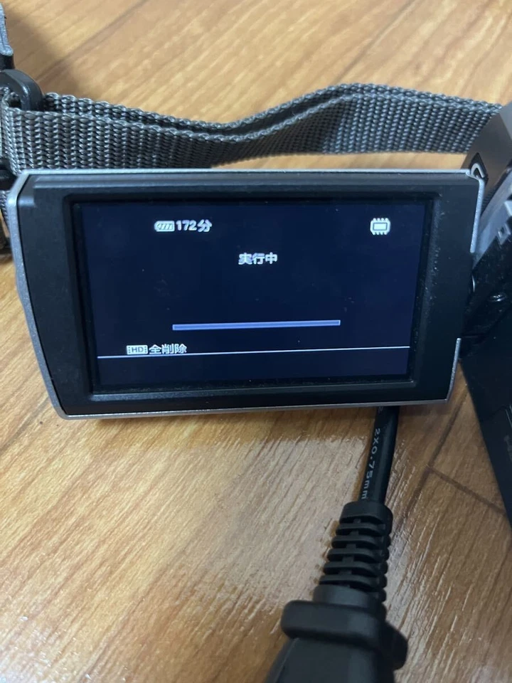 Sony HDR-CX370V Silver Handycam Digital HD Camcorder 12x Zoom 64GB w/Box - Image 4 of 4