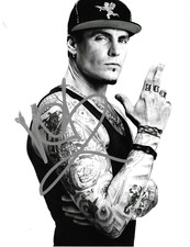 * VANILLA ICE * signed 8x10 photo * ICE ICE BABY * COA *