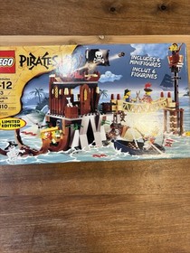 LEGO Pirates: Shipwreck Hideout (6253)