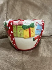 SET OF 3 HOLIDAY HAND PAINTED GIFTS/CANDY HOUSEWARES INTERNATIONAL NESTING BOWLS