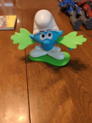Hefty Smurf Lost Village Burger King Kids Meal Toy 2017 Smurf boarding Heart Tat