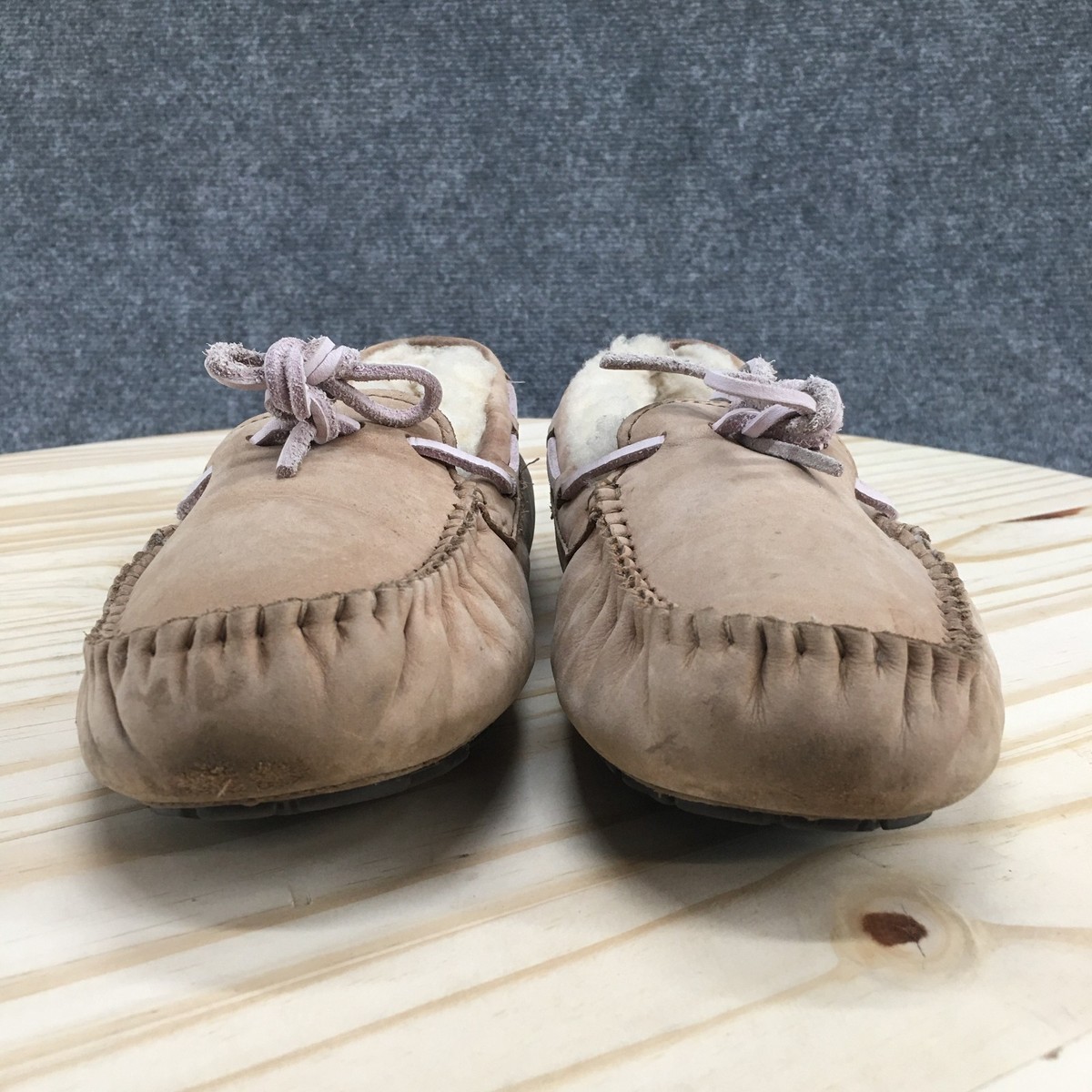 UGG Slippers Womens 7 Dakota Moccasin Tan Leather Lace Up Casual