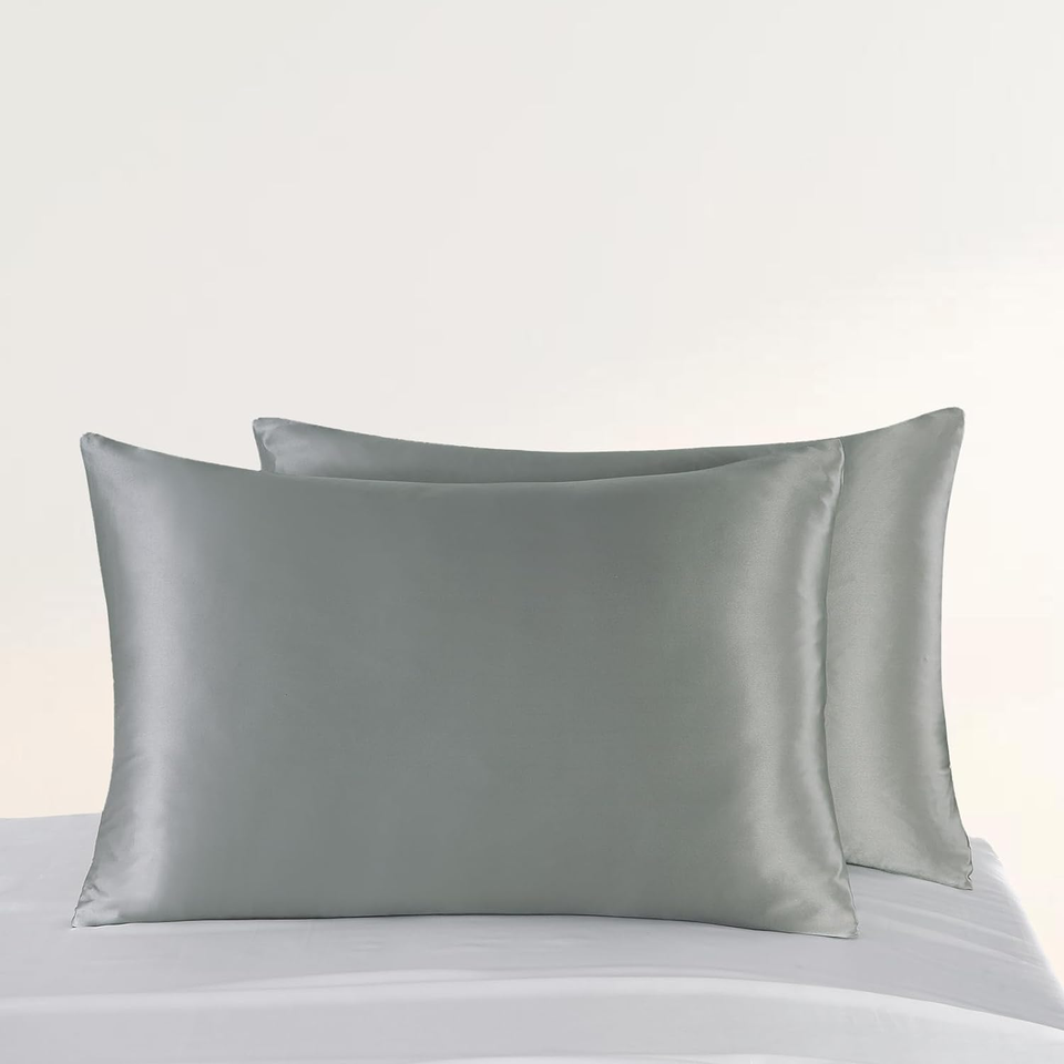Upgraded 100 Pure Mulberry Silk Pillowcase for Hair and Skin Silk