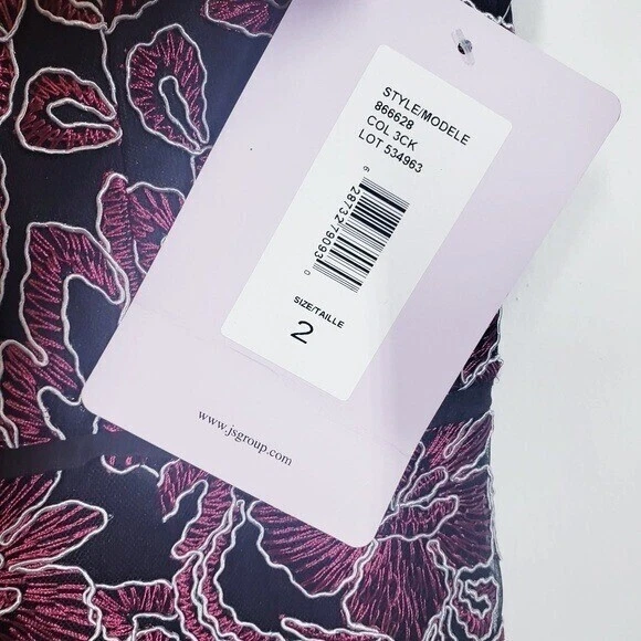 长晚礼服 2 XS 紫色黑色花卉美人鱼婚礼 JS 系列新品 — 第 4/4 张图片