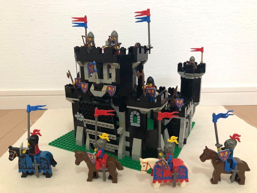Lego 6085 Black Monarch's Castle SET 16x32 Used From Japan | eBay