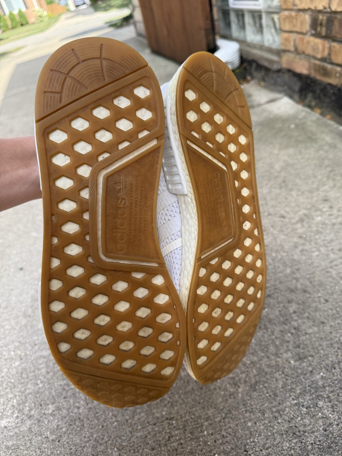 SAOLA Adidas NMD R1 gomma bianca taglia 12