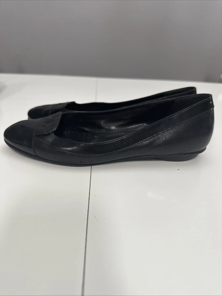 Bailarina plana Chanel 36 de cuero negro con logotipo CC charol puntera Foto 3 de 4