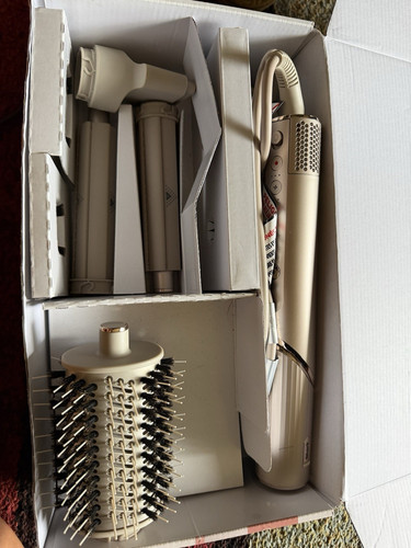 Shark Multi Styler Hair Tool Beige with Attachments & Interchangeable Barrels