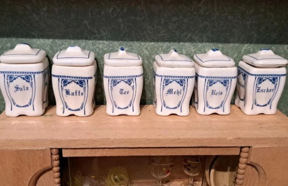 Miniatur Vorratsbehälter Puppenküche 1:10 6 Stück Puppenstube - Bild 1 von 3