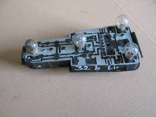 VW Passat 32b   Rücklichtplatine links Fahrerseite