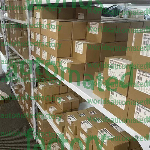ONE NEW BANNER Sensor QMT42VN6FF750 - Picture 1 of 1