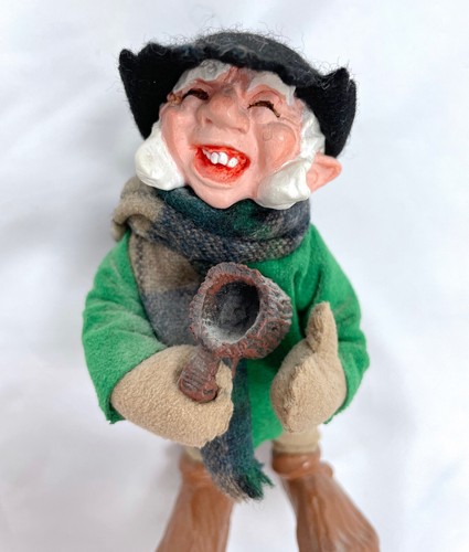 Simpich Elfe Gumigrin Puppe Handarbeit 5,5" Figur hält Tasse Becher 1985 - Bild 5 von 7