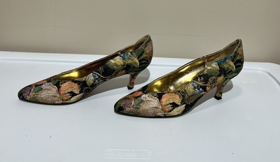 Timothy Hitsman Floral Embroidered Heels Size 11M