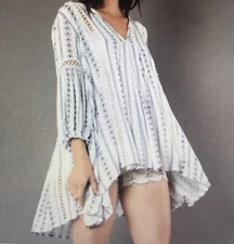 Chicwish Posies Flow My Way V-neck Swing Tunic Boho Size Small oversized