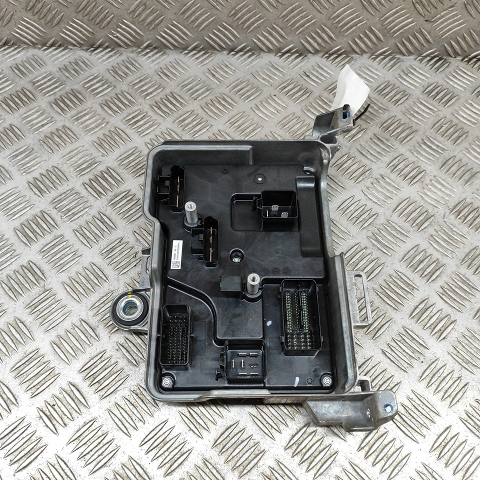 TESLA MODEL Y Front Body Comfort Control Unit 158399103C 2022 23791862 eBay