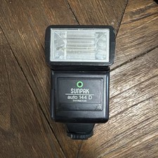 Sunpak Auto 144D Thyristor Camera Flash for Nikon FG WORKS