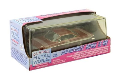 1:24 Classic Metal Works 1961 Chevrolet Impala SS 409 red metallic with Showcase