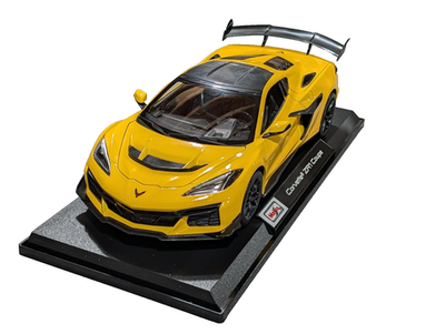 Maisto 1:18 2025 Chevrolet Corvette ZR1 Metallic Yellow Special