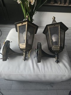 Pair Of Lovely Outdoor Wall Lantern