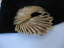 Vintage Brooch MONET 1980s SUSAN CAPLAN'S FLOURISH BROOCH