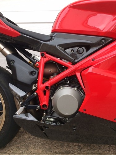 Ducati 1098R 2008 (08) TTX Ohlins, Marchesini, traction control - Picture 6 of 12