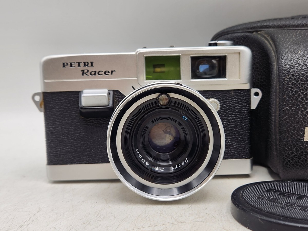Vintage Petri Racer 35mm Film Rangefinder Camera - 45mm F2.8