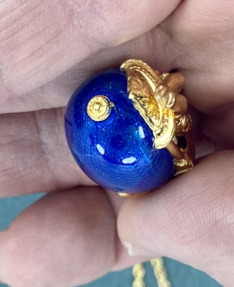 I Am Edgar Berebi My Vintage Angel Of The Light Egg Pendant 1999 Never Worn - Image 4 of 4