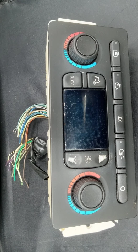 GMC Yukon XL 1500 2005-2006 AC/CALOR DIGITAL conjunto de control de temperatura y clima Foto 4 de 4