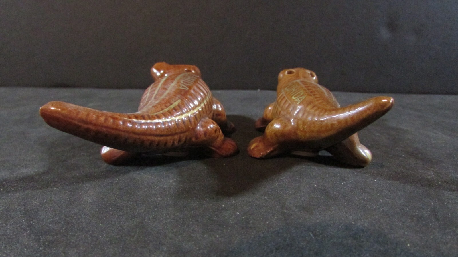 Vintage Salt and Pepper Shakers Brown Alligator Florida Kenmar