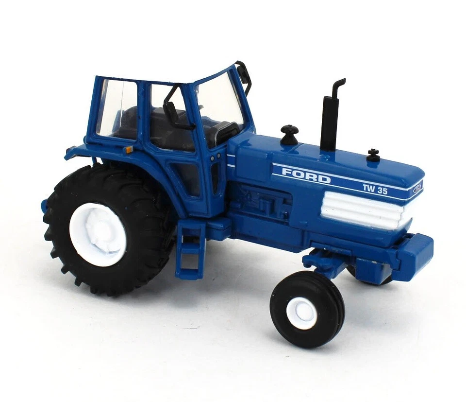 2020 SpecCast 1:64 TOY TRACTOR TIMES *FORD* TW-35 2WD *CHASE EDITION* *NIB* - Image 3 of 4