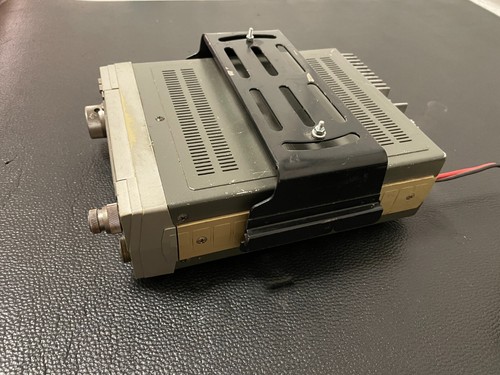 Kenwood Dual Bander TW-4000A Dual Bander 144 MHz 440 MHz Mounting Bracket - Zdjęcie 8 z 10