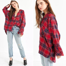 URBAN OUTFITTERS BDG Brendan Cosy Flannel Oversized Button-Up Boyfriend Shirt
