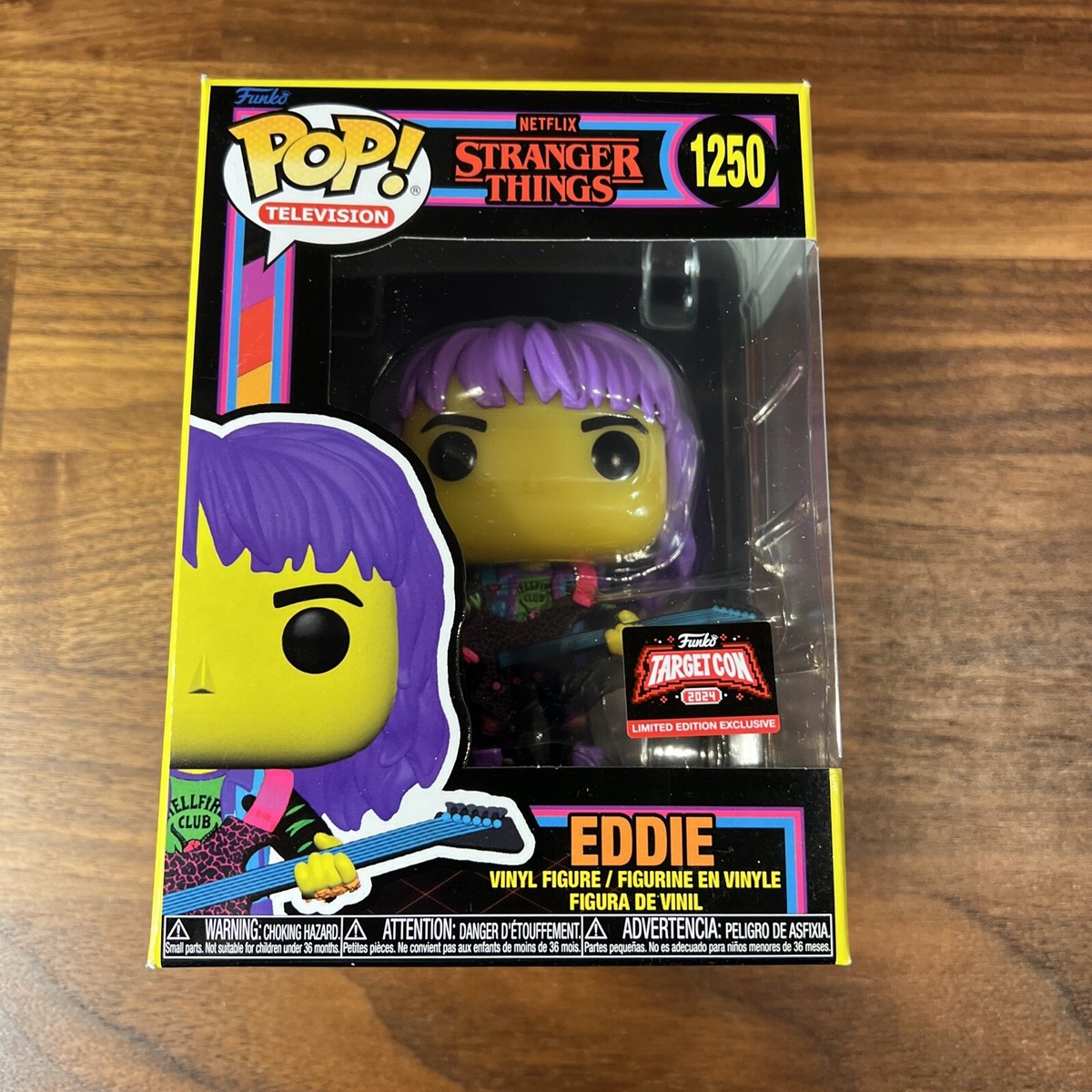 Pop Funko #1250 Stranger Things Eddie Blacklight Target Con