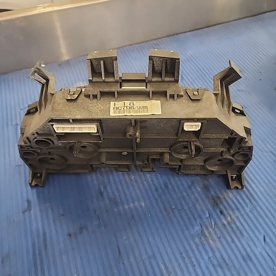 Infiniti G35 2005 cupé Rev-up manual MT 6 velocidades velocímetro ¡Cluster 54 k millas!! Foto 2 de 4