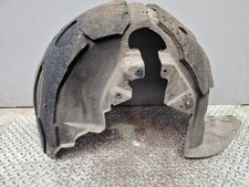 Revestimiento interior del arco de rueda Bentley Bentayga 2017 lado del conductor trasero 36A810172