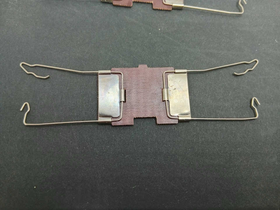 Marklin H0 - 7008 (409LG) - 2 Supporti Catenaria Per Rimessa Locomotive 7029 - Immagine 4 di 4