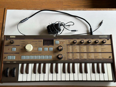 KORG microKORG Analog Modeling Keyboard Synthesizer Limited edition color