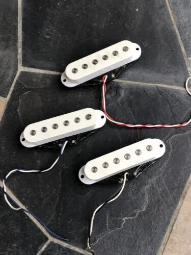 Squier Middle Guitar Pickups