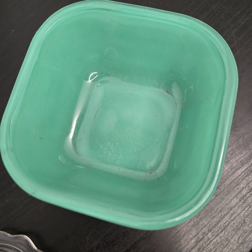 Vintage Green Jeanette Refrigerator Dish 5" Bowl Scalloped Lid - Picture 6 of 11