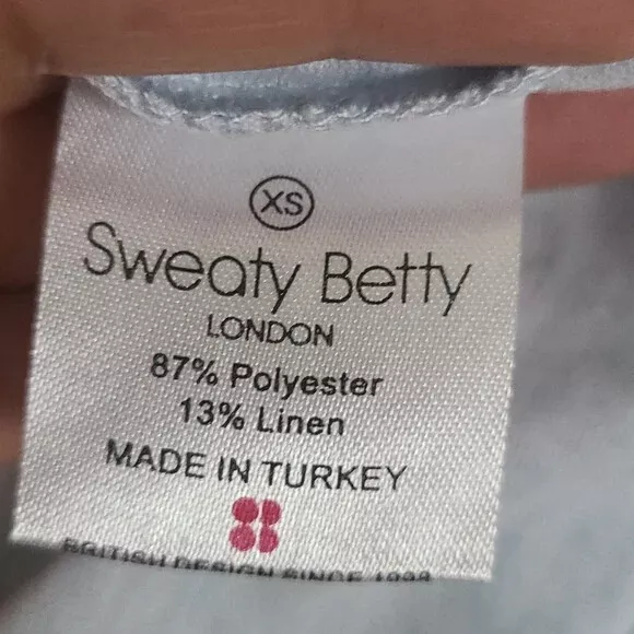 sweaty-betty long sleeved shirt